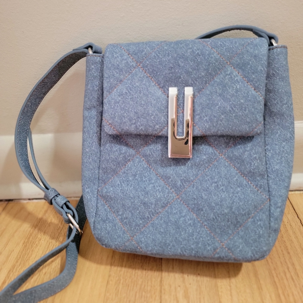 Vince Camuto Doty Light Chambray Quilted Leather Crossbody Handbag